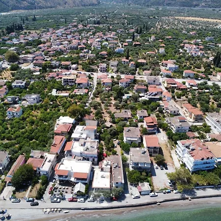 Steven Eleonas דירה איגיו