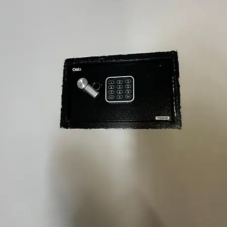 Steven Eleonas * Aigio